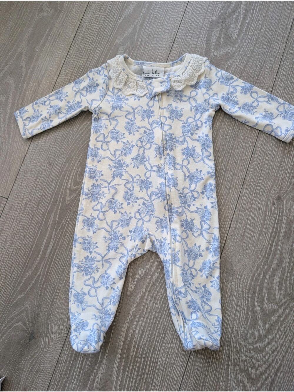 Nicole Miller New York Baby Footed Sleeper One-Piece 0-3M Floral Zip Up Snap